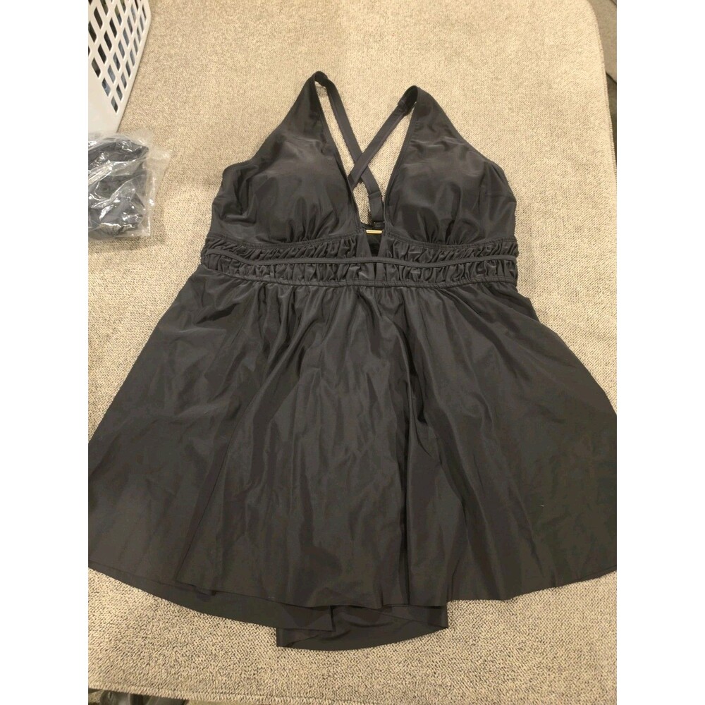 NEW Torrid Smock Waist Triangle Swim Dress Size 4 DD/F Black One Piece Swimsuit